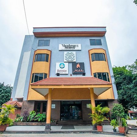 ホテル Oyo 18762 Vaishnavi Residency バンガロール エクステリア 写真