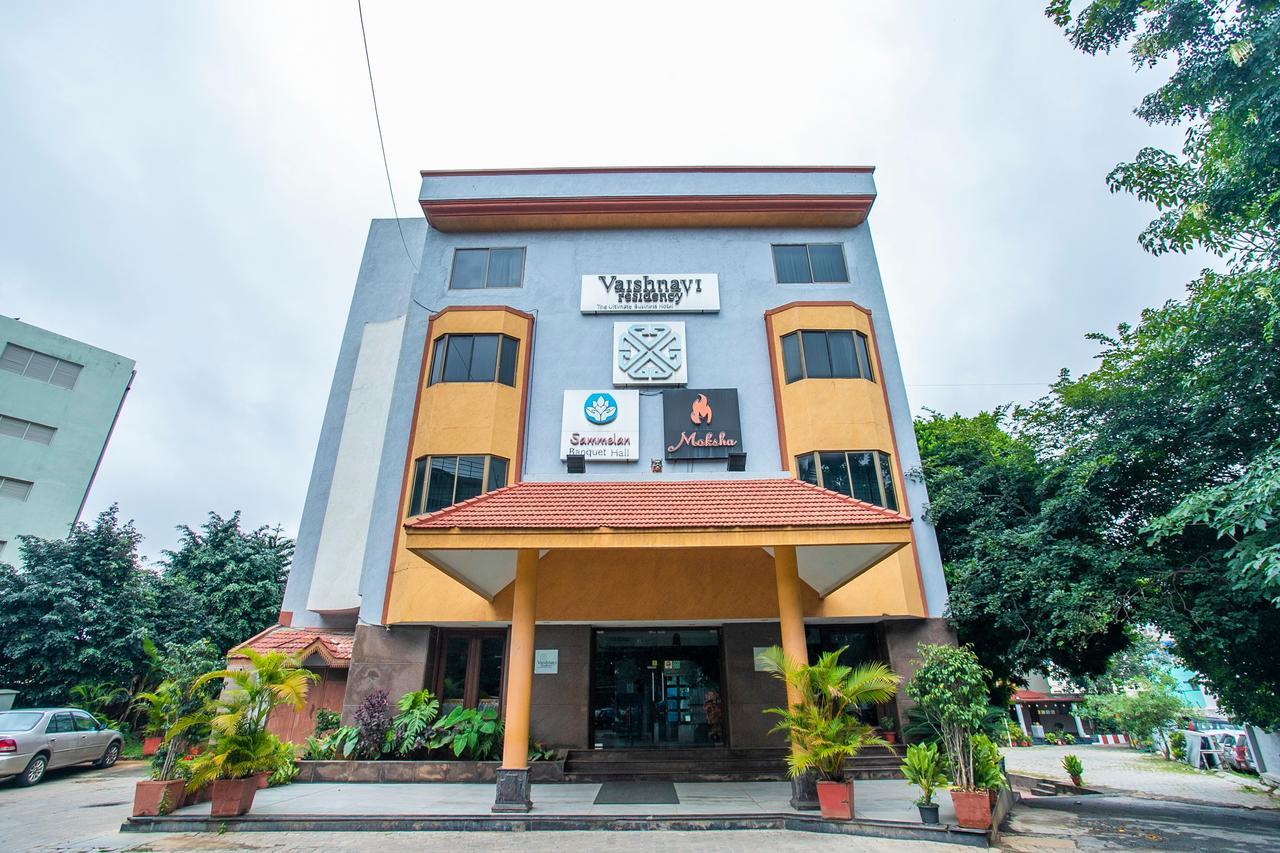 ホテル Oyo 18762 Vaishnavi Residency バンガロール エクステリア 写真